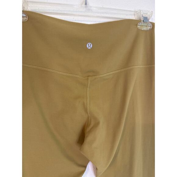 Lululemon Women's Align Leaf Green HighRise Leggings Size 12 Yoga Pilates Casual - Picture 3 of 8